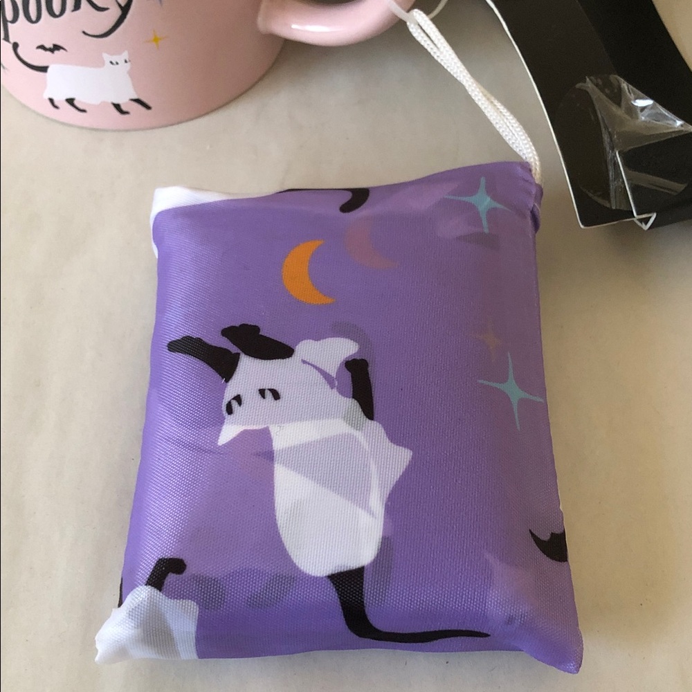 SUNDAY MORNING CERAMICS 'Purrrrfectly Spooky' Mug and Reusable Tote Set - Picture 12 of 13